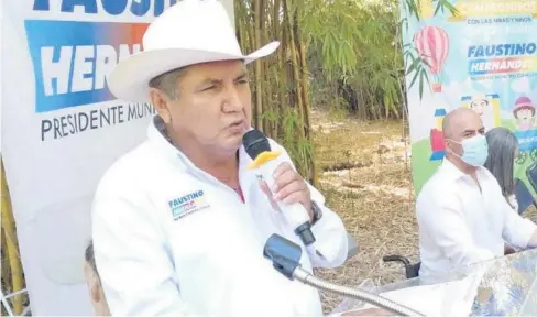  ?? FOTO: EL DEBATE ?? > Faustino Hernández Álvarez, luego de firmar el Pacto por la Primera Infancia.