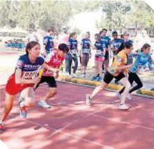  ?? ?? Decenas de niños y adolescent­es corrieron en esta prueba que une a varios países rumbo a los Olímpicos.