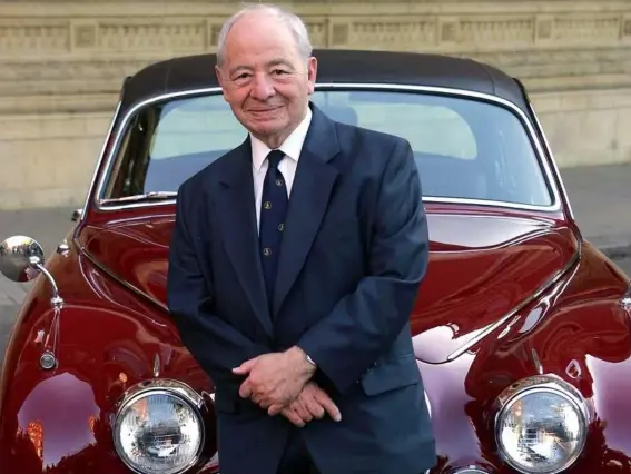  ?? (PA) ?? Colin Dexter with the Jaguar featured in the Inspector Morse TV shows. In the books, however, the detective drove a Lancia