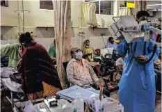  ?? DANISH SIDDIQUI ?? PATIENTS in the emergency ward at the Holy Family Hospital in New Delhi, India. | Reuters