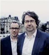  ??  ?? Les fondateurs de C’est qui le patron?!, Laurent Pasquier et Nicolas Chabanne.