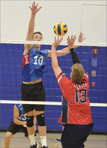  ?? SCOTT ANDERSON/SOUTHWEST BOOSTER FILE PHOTO ?? Braedon Friesen (left) has been named to the 16-player roster for the Junior National Men’s Volleyball Team.