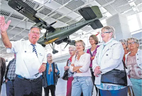  ?? FOTO: DORNIER MUSEUM ?? Am Muttertag wird es wieder die kostenlose öffentlich­en Führung zum Thema „Frauen in der Luftfahrt“geben.