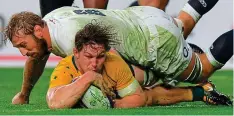  ?? AFP ?? Tough call: Hooper was denied a legitimate try