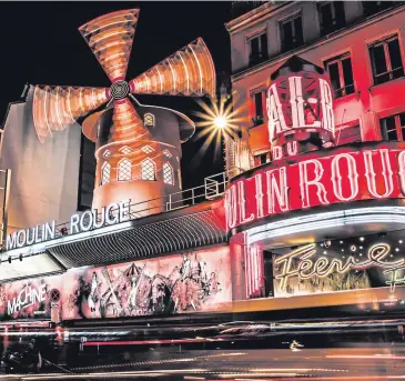  ?? ?? ▼ The glamour and style of the Moulin Rouge was worth getting all dressed up for.