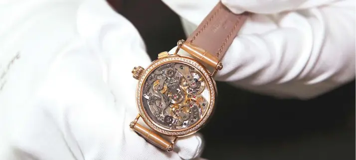  ?? El Reloj antiguo Patek Philippe, tiene un costo de alrededor de $80 mil. ??