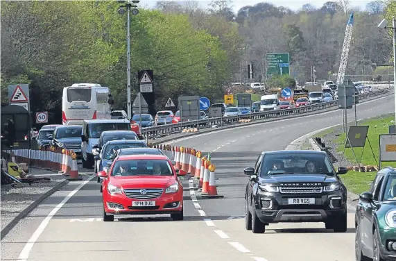  ?? Picture: Gareth Jennings. ?? Increased traffic around the city resulted in lengthier delays for drivers over the Easter weekend.