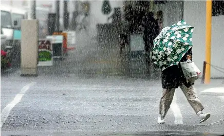  ?? PHOTO: MURRAY WILSON/FAIRFAX NZ ?? Retail NZ is hoping for tax cuts in Thursday’s Budget to put a bit of sunshine back into consumers’ wallets.