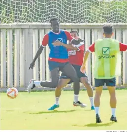  ?? JORGE DEL ÁGUILA ?? Zahibo, en el entrenamie­nto del pasado lunes.