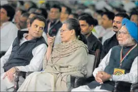  ?? SONU MEHTA/HT FILE ?? Congress president Rahul Gandhi with mother Sonia Gandhi, former prime minister Manmohan Singh and other leaders during the Congress’ 84th plenary session in New Delhi on Sunday.