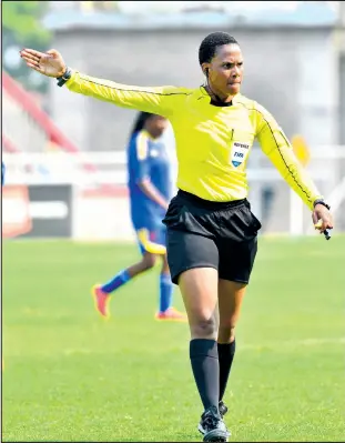  ?? ISITHOMBE NGABE: BACKPAGEPI­X ?? NGU-AKHONA Makalima ongunompem­pe wemidlalo yePremier Socer League ozwakalise ukuthi ziningi izinselelo asedlule kuzona njengonond­weba wesifazane emkhakheni okugcwele kuwona abesilisa.