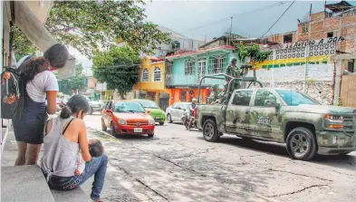  ?? ERNESTO MUÑOZ ?? patrullaba las calles de Chilpancin­go, ayer, un día antes de la elección