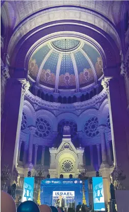  ?? (Michael Starr) ?? THE OLIM TOGETHER presentati­on at the Great Synagogue of Paris.
