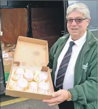  ?? 25_c42foodban­k02 ?? Chairman of Falkirk Foodbank Alastair Blackstock, who grew up in Campbeltow­n.