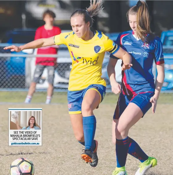  ?? Picture: GLENN HAMPSON ?? Broadbeach’s Gemma Hicks and Robina’s Cahlia Toms, pictured in last month’s Women’s Premier League battle, will meet again in the final.