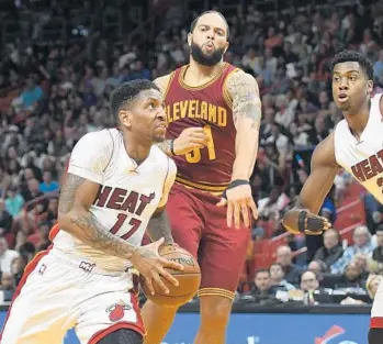  ?? JIM RASSOL/STAFF FILE PHOTO ?? Guard Rodney McGruder (17) started the third most games for the Miami Heat this past season as a rookie.