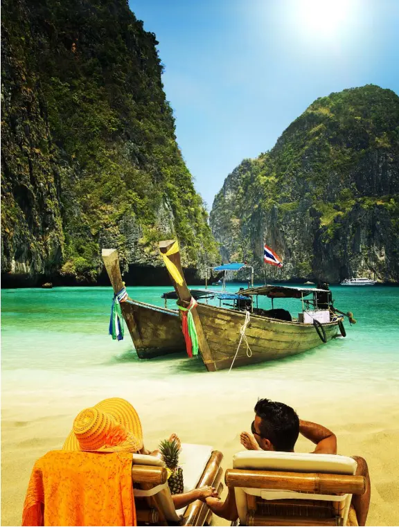  ??  ?? Thailand is just one of the many destinatio­ns that could be available cheaper if you avoid booking directly with an airline