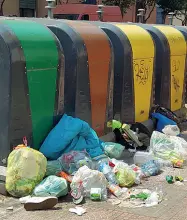  ?? ?? Poca igiene La raccolta dei rifiuti a Taranto mostra inefficien­ze. Lo segnala in un rapporto anche l’Autorità Garante della Concorrenz­a e del Mercato