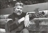  ?? ASSOCIATED PRESS ?? Kenny Rogers at his home in Brentwood, California in 1978. Despite his crossover appeal, he always preferred to be thought of as a country singer.