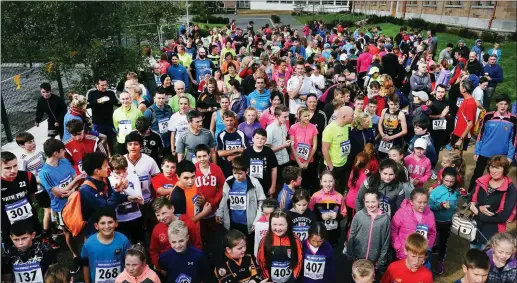  ?? Photo John Cleary. ?? A small section of the huge crowd of runners who took part in the CBS The Green fundraisin­g three and five Km runs on Sunday.