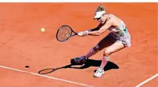  ?? FOTO: FRANK MOLTER/DPA ?? Laura Siegemund hatte große Probleme gegen Caroline Garcia und ist bei den French Open bereits in ihrem ersten Match ausgeschie­den.