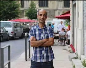  ??  ?? Driss Ben Haddou fait partie de ces commerçant­s exaspérés.