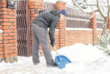  ?? 123RF ?? Snowstorms can strike out of nowhere. Make sure you’ve got a good shovel, and plenty of deicing agent on hand for your driveways and walkways.