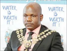  ??  ?? Bulawayo mayor Solomon Mguni