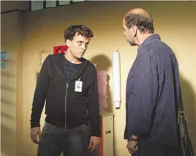  ??  ?? César (Paulo Vilela) é confrontad­o por Sereno, seu colega de trabalho