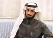  ??  ?? محمد علي العمري والد تغريد