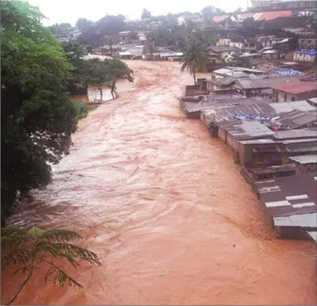  ??  ?? Flood and mudslide killed hundreds in the West African country