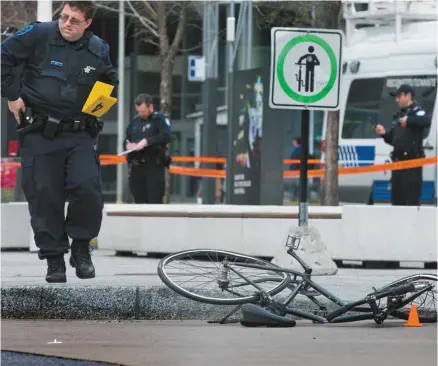  ?? JACQUES NADEAU LE DEVOIR ?? Après chaque nouveau décès à la suite d’une collision entre un camion et un usager vulnérable de la route, le sujet refait inévitable­ment surface dans l’espace public, où chacun y va de son commentair­e.