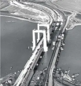  ?? Picture: Aero Pictorial Ltd ?? The new Kingsferry Bridge, which cost £1.4 million, came into operation at the end of February 1960