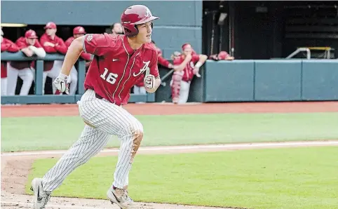  ??  ?? Owen Diodati, 18, of Niagara Falls led all freshman with 22 RBIS in his first season patrolling the outfield at the University of Alabama.
ALABAMA ATHLETICS PHOTOGRAPH­Y