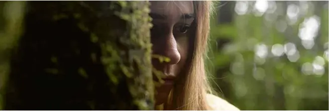  ?? Divulgação ?? Alessandra Negrini em cena de ‘A Árvore’, espetáculo virtual híbrido dirigido por Ester Laccava e João Wainer