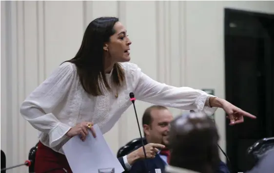  ?? MAYELA LÓPEZ ?? María Inés Solís, jefa del PUSC: ‘En adelante, no moveré un dedo más’ sobre el plan de uniones civiles homosexual­es.