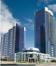 ??  ?? RBC PH&N Services-conseils en placements est situé dans le prestigieu­x complexe Jules-Dallaire.