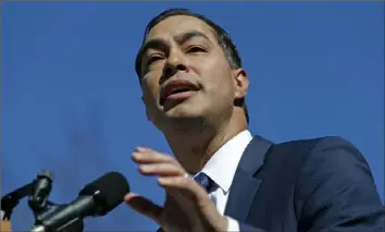  ?? Edward A. Ornelas/Getty Images ?? Julian Castro, former U.S. Department of Housing and Urban Developmen­t Secretary and San Antonio mayor, announces his candidacy for president in 2020 on Saturday in San Antonio.