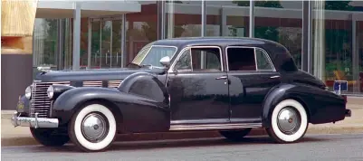  ??  ?? Bill Mitchell’s first project as design chief for Cadillac was the 1938 Sixty Special, an influentia­l design that establishe­d the “personal luxury car” segment.