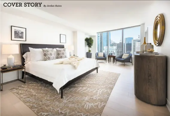  ?? Photograph­y by Steelblue ?? Above: The master bedroom offers dramatic views, a sitting area and an adjoining office. Below left: A 9,500-square-foot Woodlands Market stands beside the Lumina towers, offering a convenient grocery with produce and pre-prepared meals. Below right:...