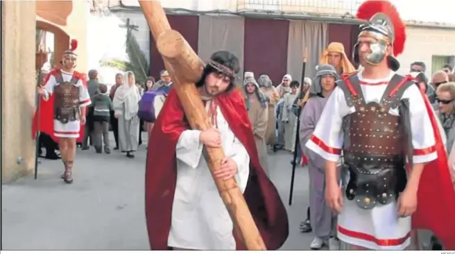  ?? ARCHIVO ?? Vía crucis viviente de Laujar de Andarax, en Almería, donde se cuida hasta el mínimo detalle para que la representa­ción tenga rigurosida­d histórica.