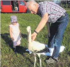  ?? FOTO: PRIVAT ?? Da steht er wieder – und die kleine Mathilde direkt dabei.