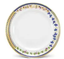  ?? [COWLES SYNDICATE] ?? This Chinese-made plate, from about 1795, shows four sample borders and auctioned for more than $8,000.