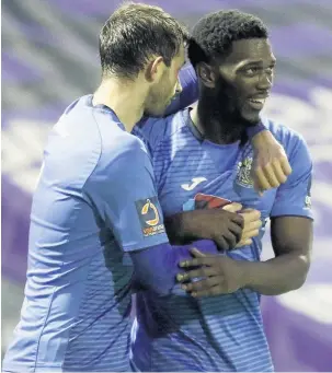  ?? Www.mphotograp­hic.co.uk ?? ●Darren Stephenson celebrates after scoring