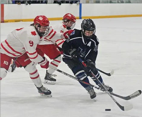  ?? STEVEN MAH/SOUTHWEST BOOSTER ?? Baylee Kirwan (right) has been invited to participat­e in Canada’s Under-18 National Women’s Hockey Team’s virtual camp.