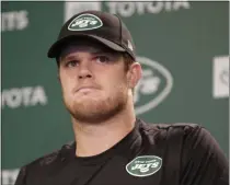  ?? SETH WENIG - THE ASSOCIATED PRESS ?? FILE - In this May 23, 2019, file photo, New York Jets quarterbac­k Sam Darnold speaks to reporters after an NFL football practice in Florham Park, N.J.