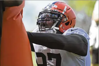  ?? ASSOCIATED PRESS ?? Defensive lineman Perrion Winfrey works in a drill on the first day of the Browns’ three-day rookie minicamp Friday. The Browns drafted Winfrey, from Oklahoma, in the fourth round.