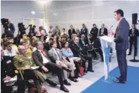  ?? EFE ?? España. El jefe del Gobierno español, Pedro Sánchez, habla a la prensa ayer, tras cerrar su participac­ión en la cumbre de la OTAN.