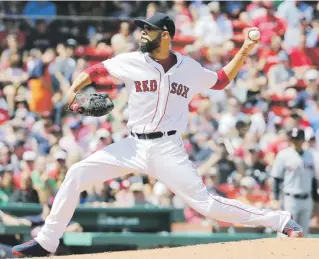  ?? Ap / elise amendola ?? David Price se apresta a realizar un lanzamient­o durante el partido de ayer. El zurdo de Boston blanqueó a los Indios hasta la octava entrada.