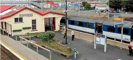  ??  ?? As part of the new Auckland Transport Alignment Project a new electric rail line will be built between Papakura and Pukekohe. Franklin Local Board deputy chair Andy Baker